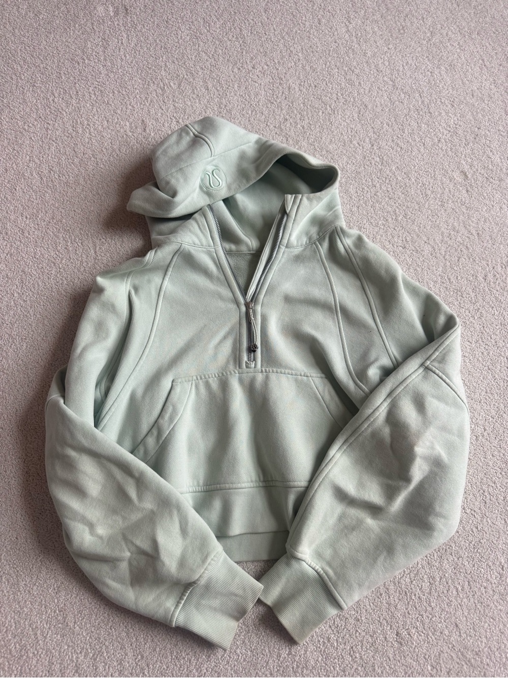 Lululemon Scuba Hoodie XS/S light mint color